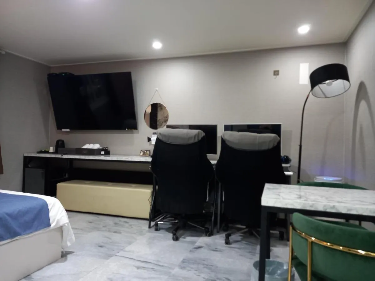 On & Off Hotel Bupyeong Incheon 0*,