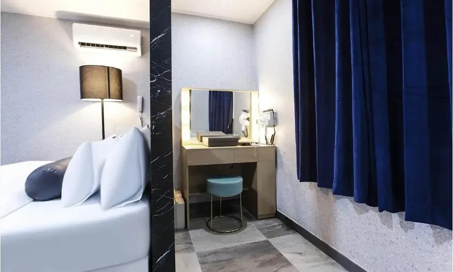 On & Off Hotel Bupyeong Incheon